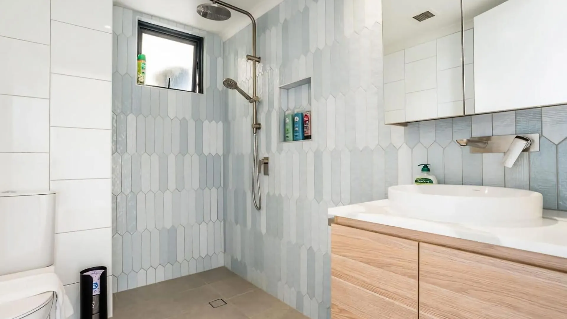 Apartment Stylish Central City Retreat With Pool Parking Brisbane Australia